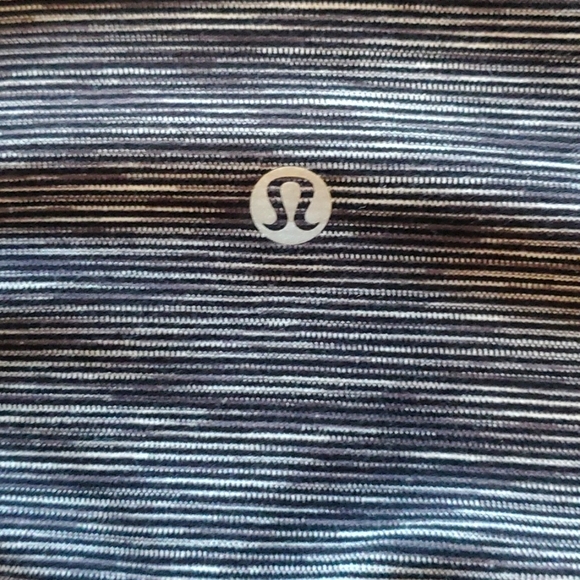 SOLD Sz 8 Lululemon 28" Align Pant Leggings. EUC. - Picture 4 of 8